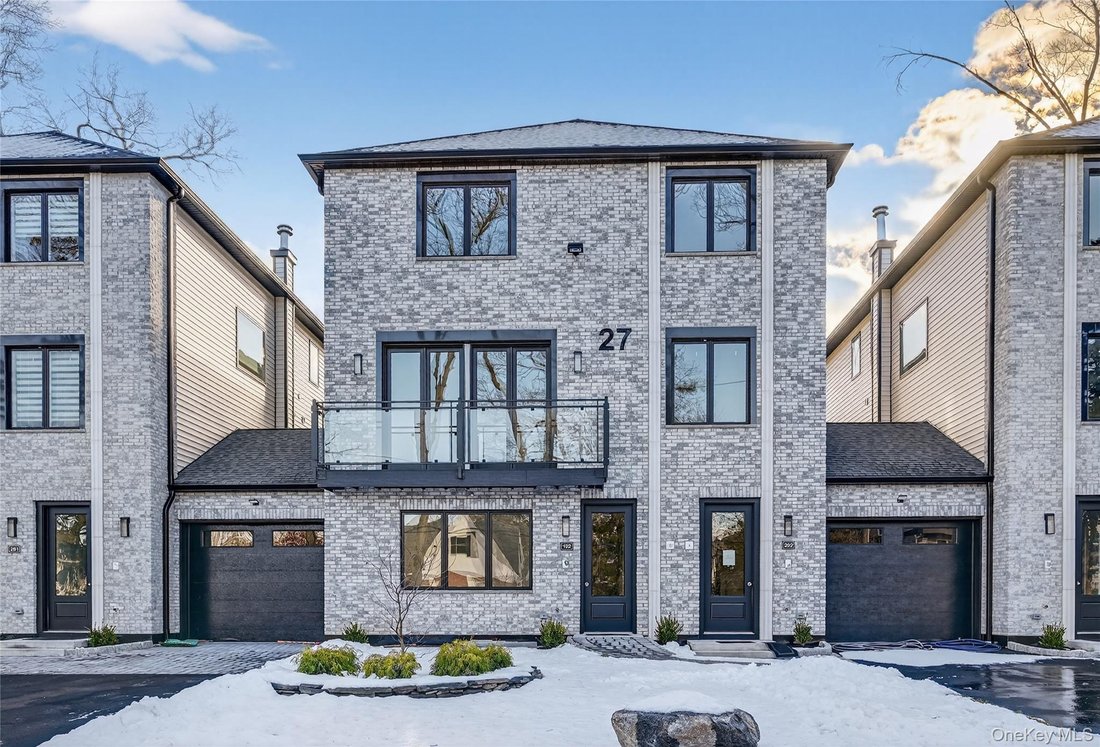 Condo in Spring Valley, New York, United States 5 - 16979377