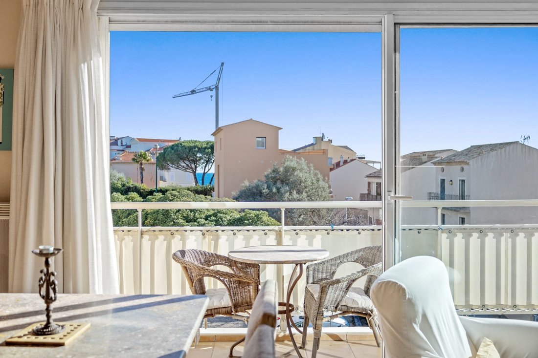 Apartment in Ville-Les Saquedes-Le Bouillonnet, Sainte-Maxime, France 4 - 16985083