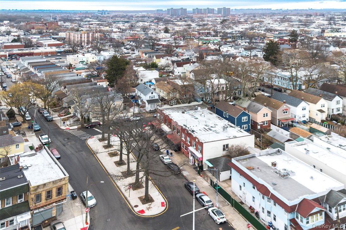 House in New York, New York, United States 5 - 16980508