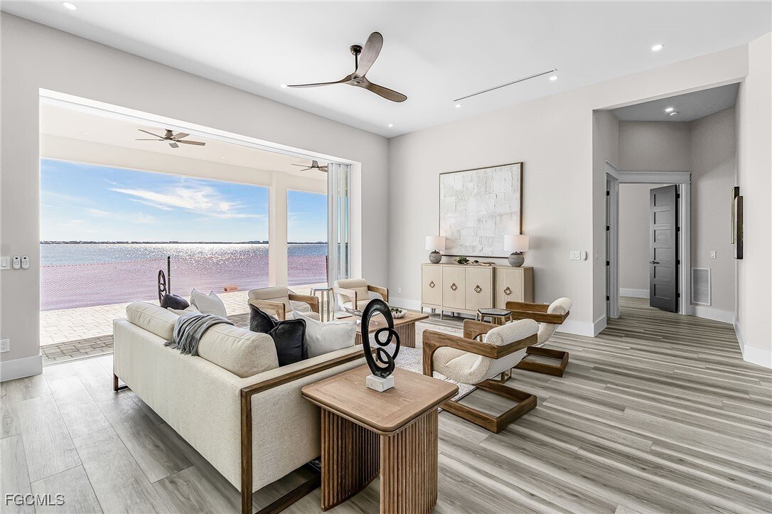 House in Cape Coral, Florida, United States 4 - 16942608