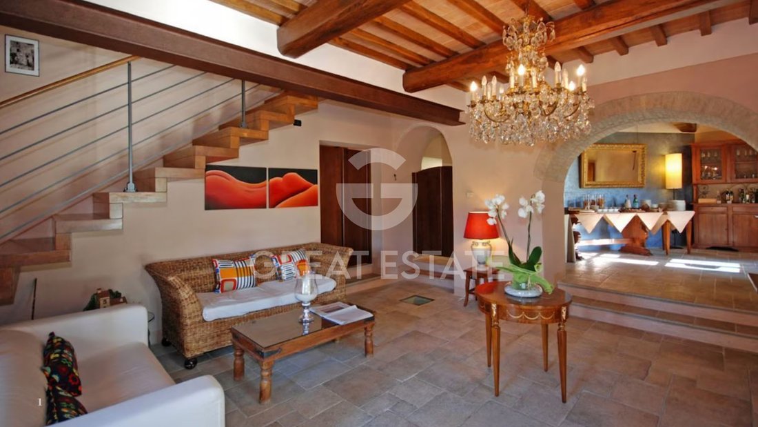 Estate in San Gimignano, Tuscany, Italy 2 - 16983976