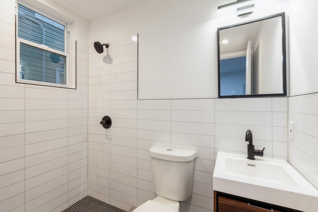 House in New York, New York, United States 4 - 16979983