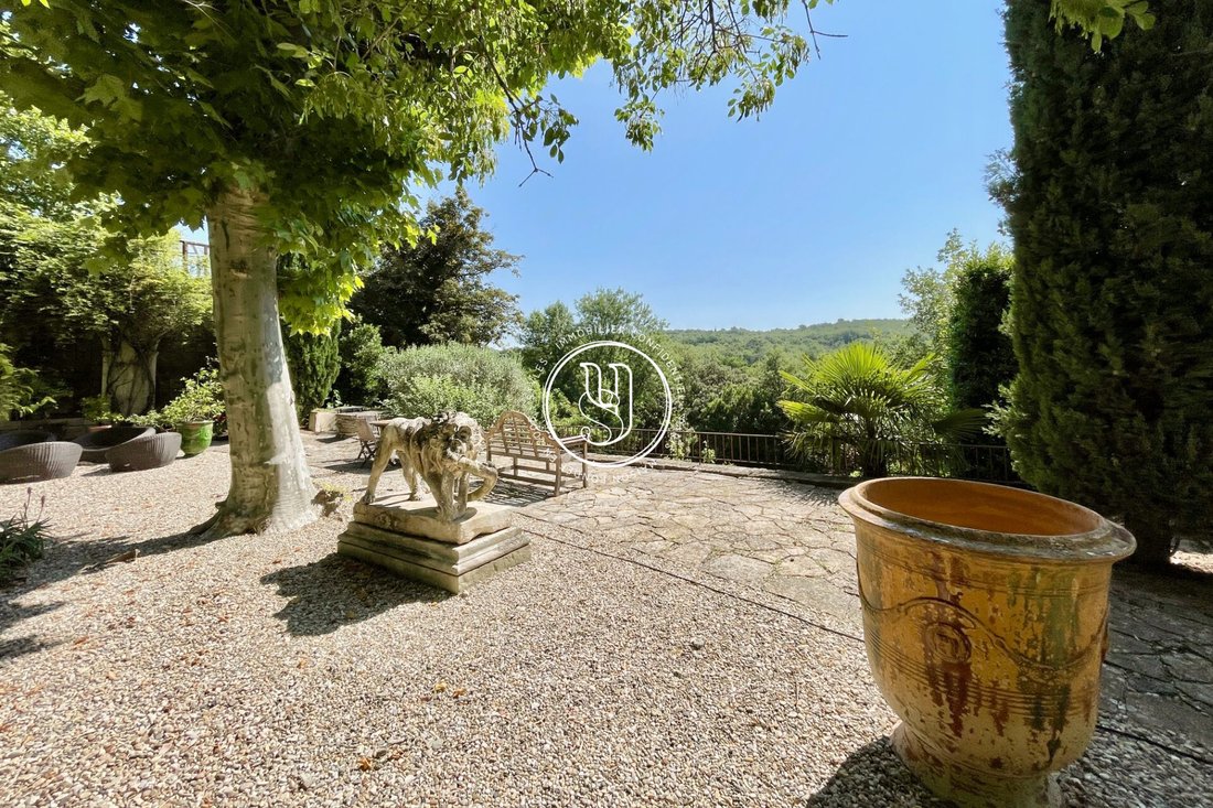 Villa in Uzès, Occitania, France 4 - 16978149