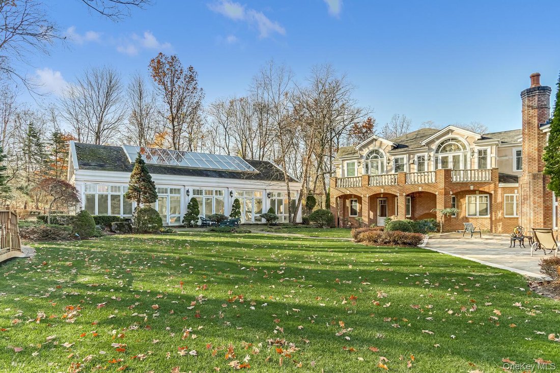 House in Airmont, New York, United States 3 - 16978125