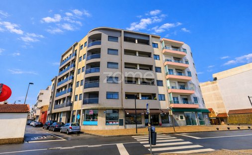 Apartment in Aver-o-Mar, Amorim e Terroso, Porto District, Portugal 1