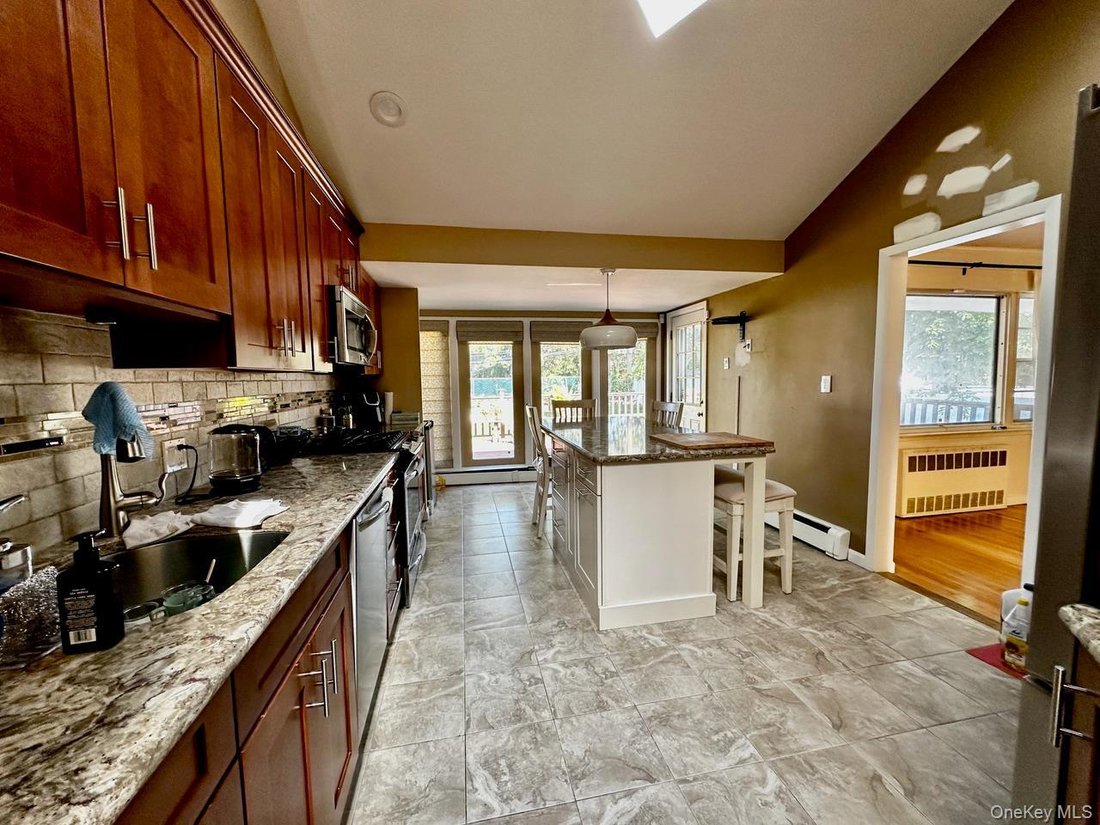 House in Woodbury, New York, United States 5 - 16980581