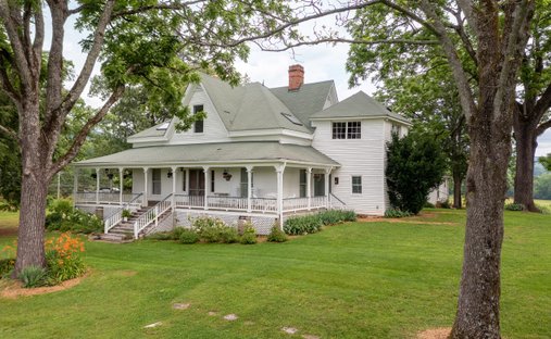 House in Sautee Nacoochee, Georgia, United States 1
