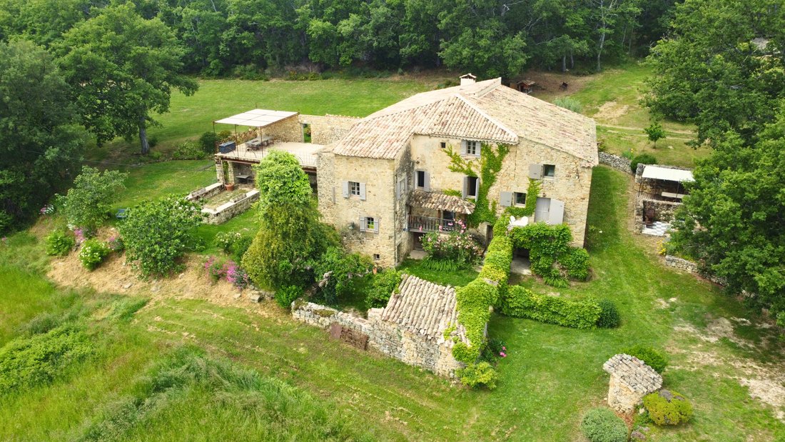 House in Simiane-la-Rotonde, Provence-Alpes-Côte d'Azur, France 2 - 16965625