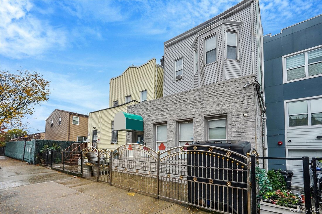 House in New York, New York, United States 2 - 16979786