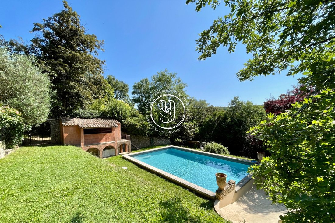 Villa in Uzès, Occitania, France 1 - 16978149