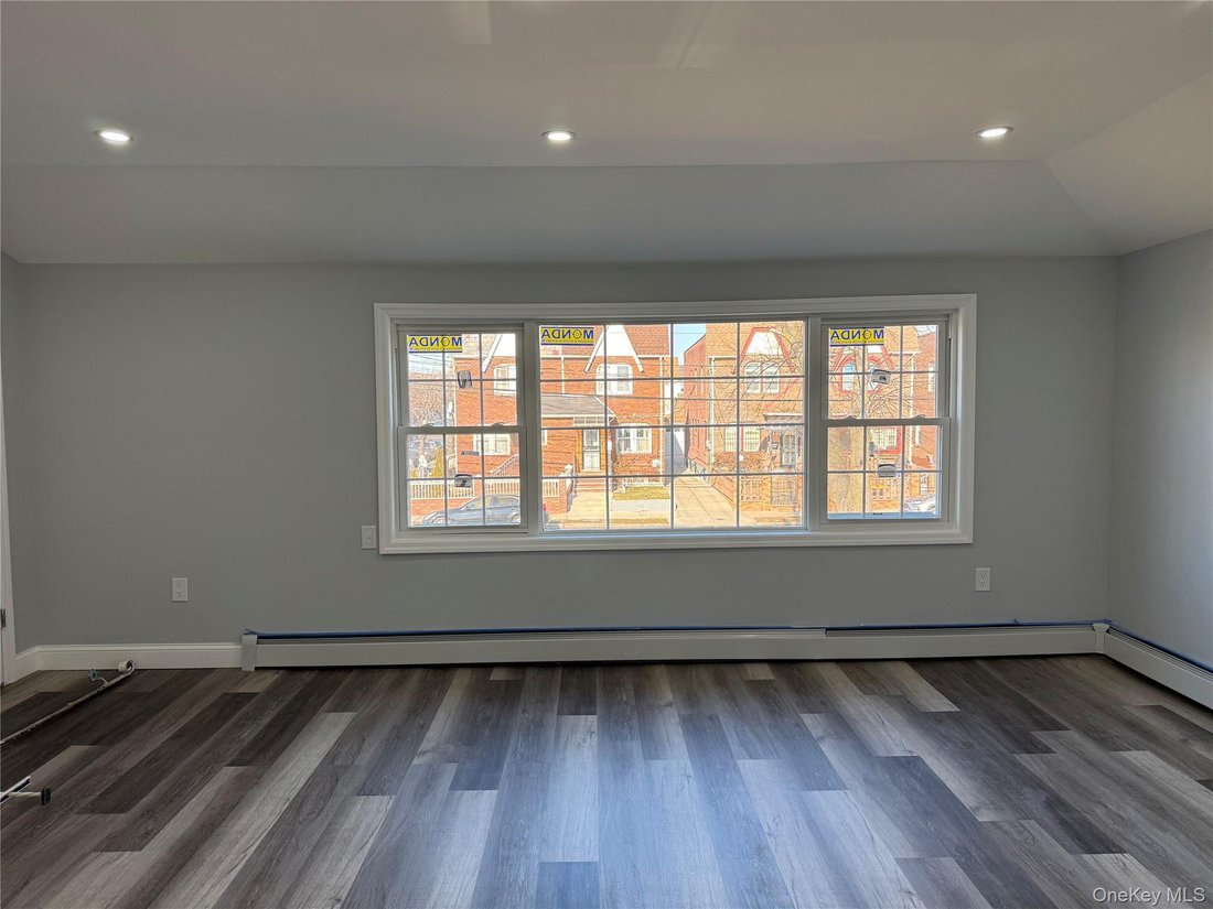 House in New York, New York, United States 4 - 16979600