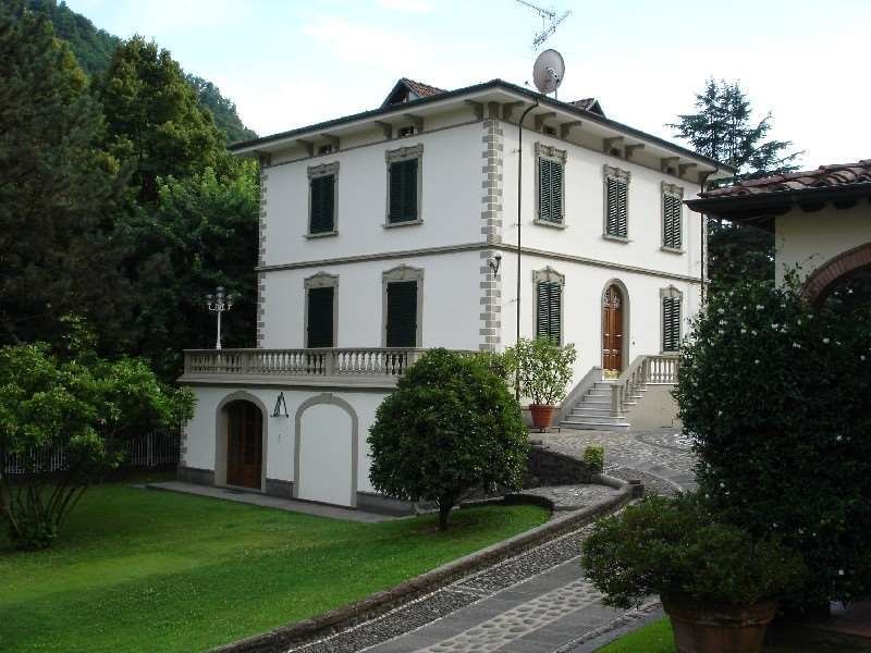 Villa in Bagni di Lucca, Tuscany, Italy 1 - 16983607