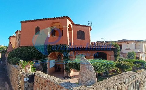 Villa a Arzachena, Sardegna, Italia 1