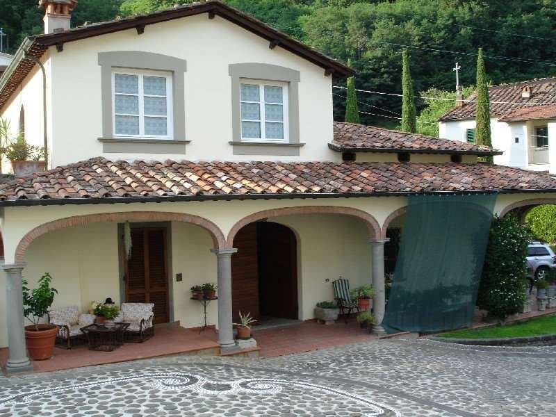Villa in Bagni di Lucca, Tuscany, Italy 4 - 16983607