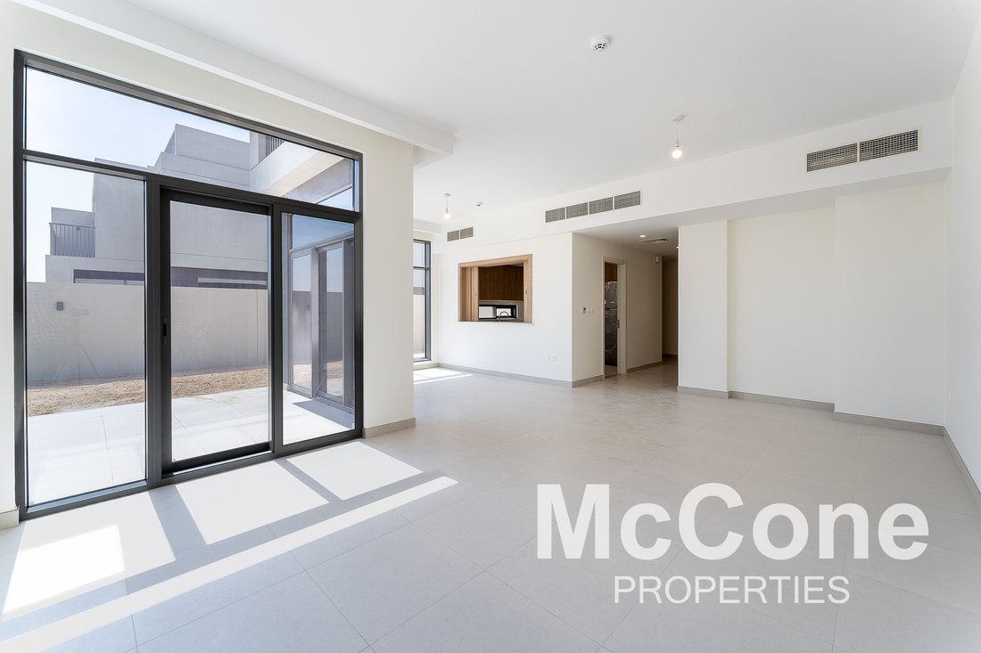 Villa in Dubai South, Dubai, United Arab Emirates 3 - 16985887