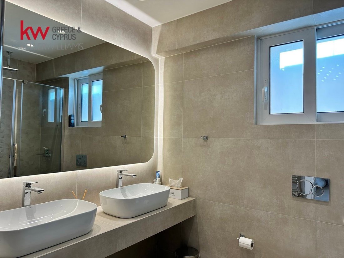 Apartment in Glyfada, Attica, Greece 4 - 16985317