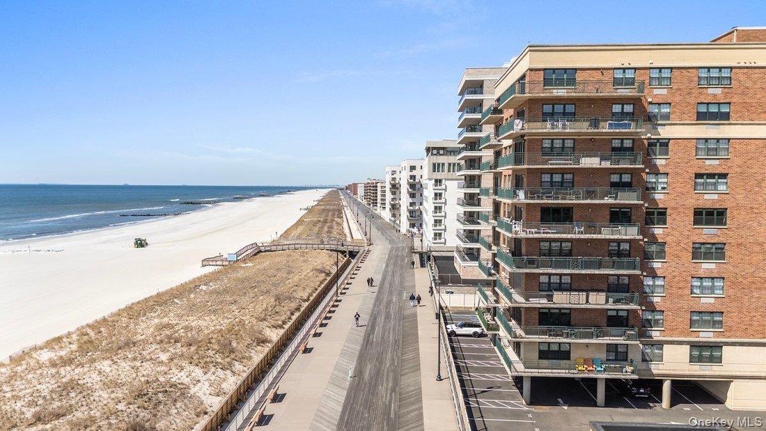 Condo in Long Beach, New York, United States 1 - 16978342