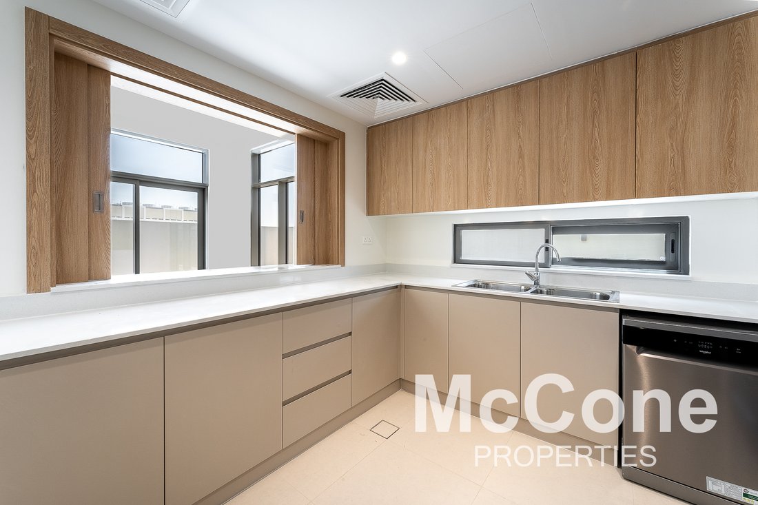 Villa in Dubai South, Dubai, United Arab Emirates 4 - 16985887