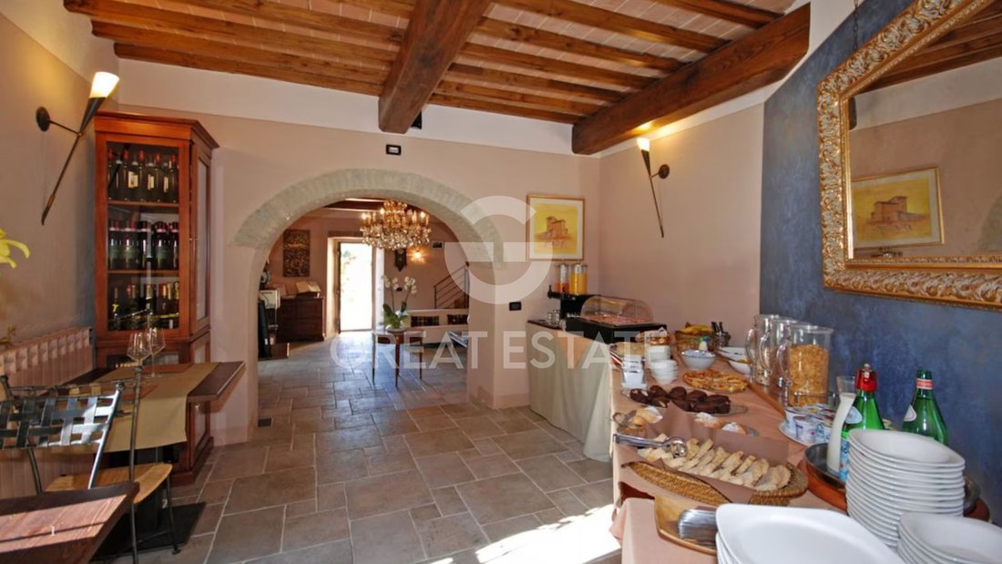 Estate in San Gimignano, Tuscany, Italy 5 - 16983976