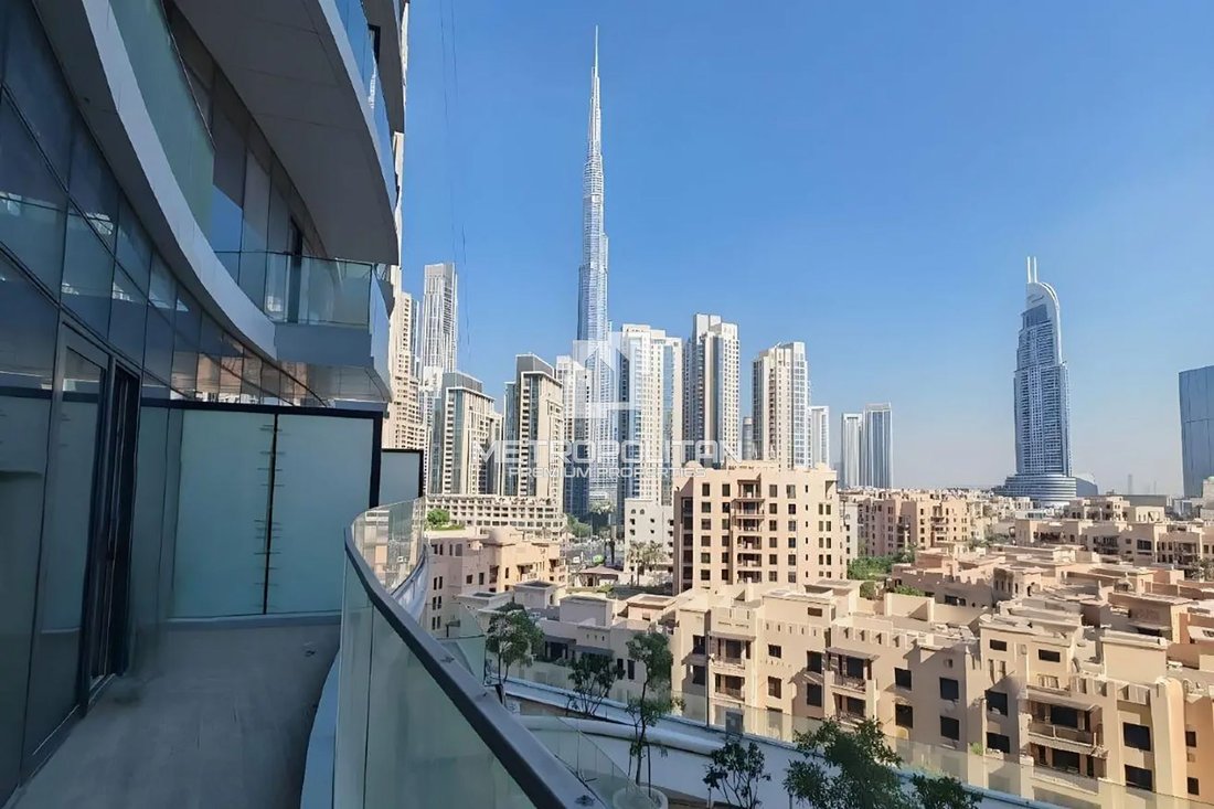 Apartment in Downtown Dubai, Dubai, United Arab Emirates 1 - 16981838