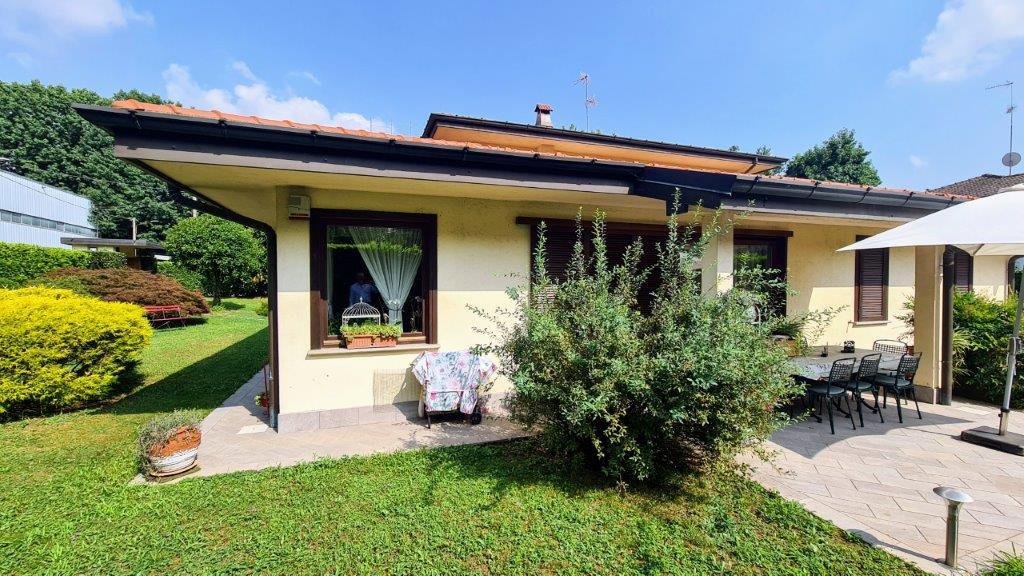Villa in Ronchi, Gallarate, Lombardei 4 - 16977670