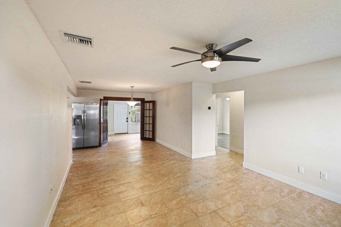 Oakland Park, Florida, United States 3 - 16985222