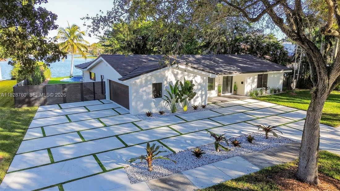 House in Miami Lakes, Florida, United States 3 - 16640015