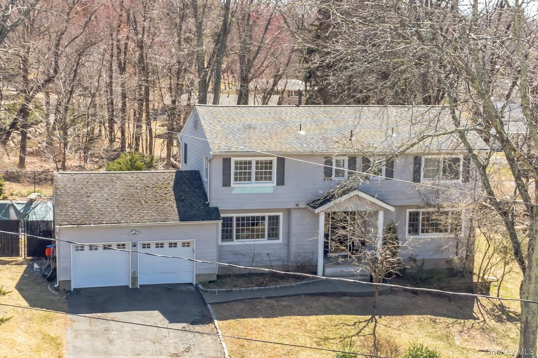 House in Airmont, New York, United States 1 - 16978951