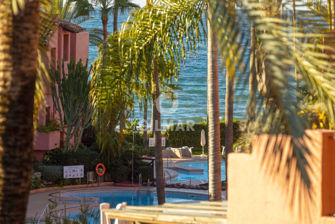 Penthouse in Gualdalmansa, Estepona, Andalusia 1 - 16981636