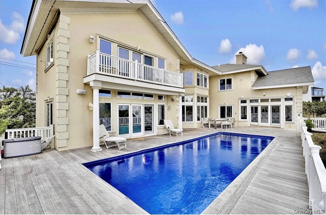 House in Westhampton, New York, United States 3 - 16978433
