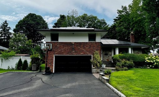House in Woodbury, New York, United States 1