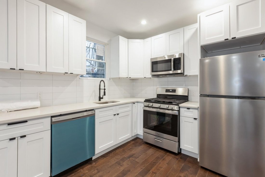 House in New York, New York, United States 2 - 16979983
