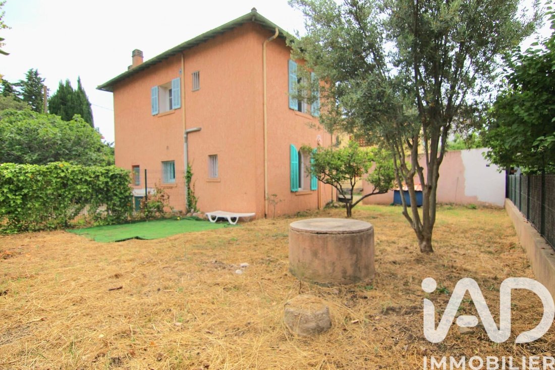 House in Villeneuve, Frejus, France 3 - 16982246