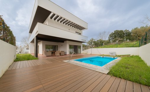 Bucelas, Lisbon, Portugal 1
