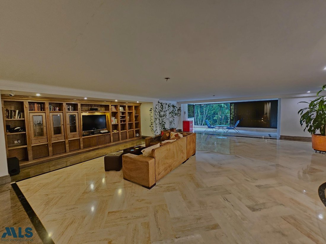 Apartment in Medellín, Antioquia, Colombia 3 - 16981265
