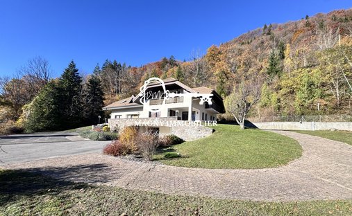 House in Chatillon-sur-Cluses, Auvergne-Rhône-Alpes, France 1