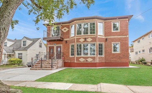 House in New York, New York, United States 1
