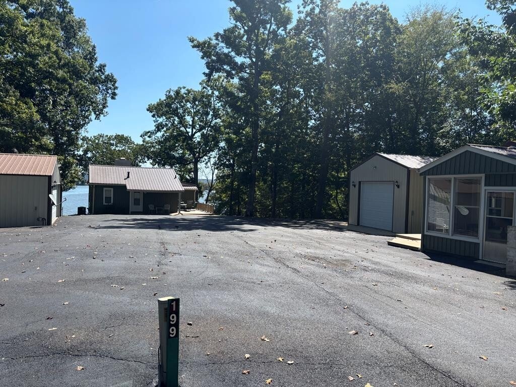 House in Camden, Tennessee, United States 4 - 16985381