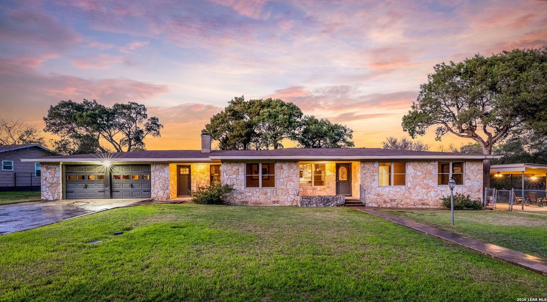House in New Braunfels, Texas, United States 1 - 16984254