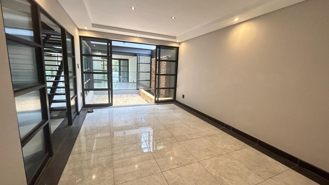 Maison à Waterkloof, Gauteng, Afrique du Sud 3 - 16984016