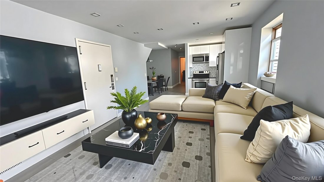 House in New York, New York, United States 2 - 16980274