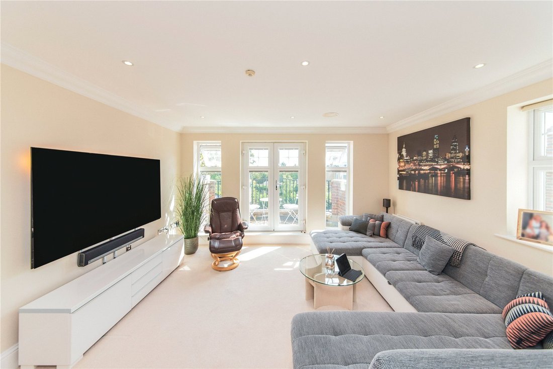 Apartment in Ferney Hill, Enfield, England 4 - 16943374