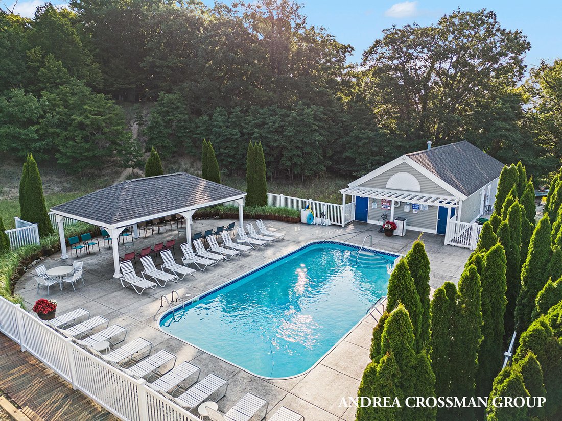 Condo in West Olive, Michigan, United States 5 - 16981858
