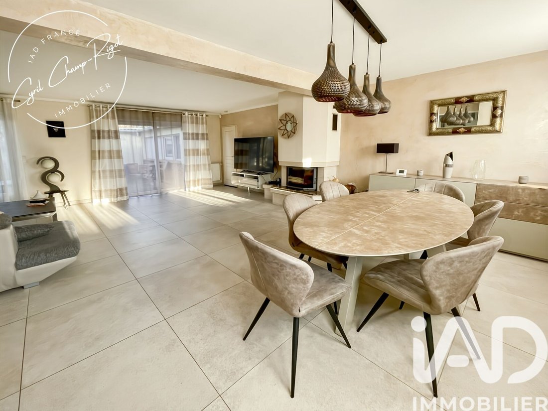 House in Cottages, Tremblay-en-France, France 1 - 16982302