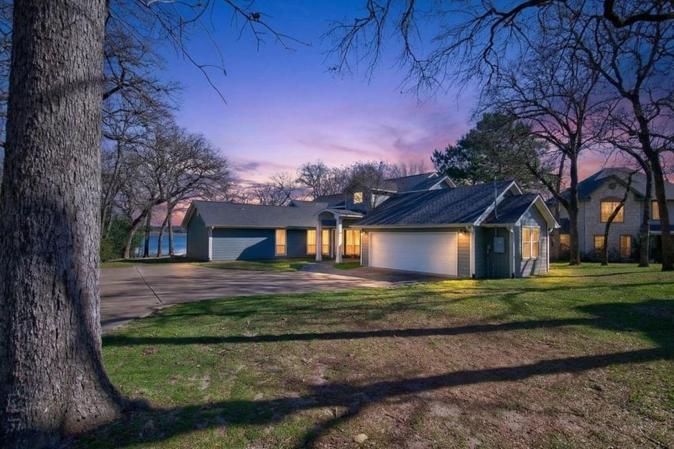 House in Athens, Texas, United States 3 - 16983070