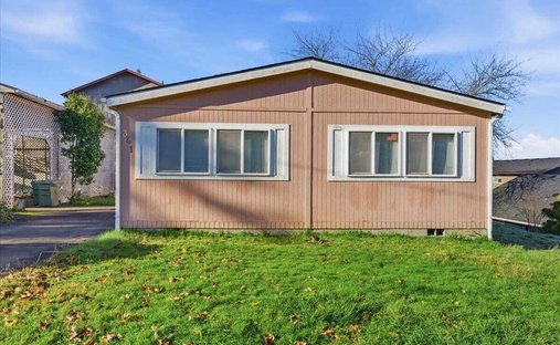 House in Kalama, Washington, United States 1