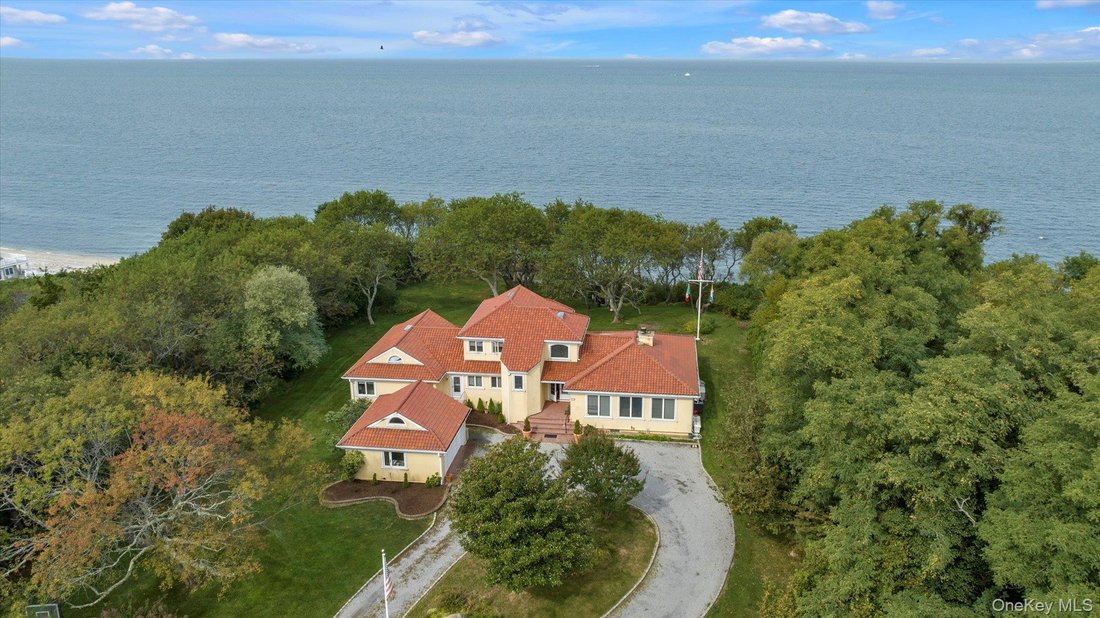 House in Cutchogue, New York, United States 1 - 16979582