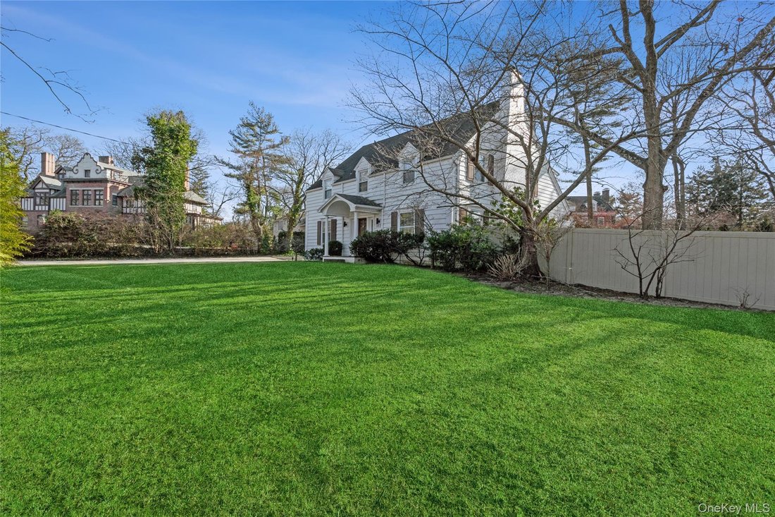 House in Lawrence, New York, United States 3 - 16980397