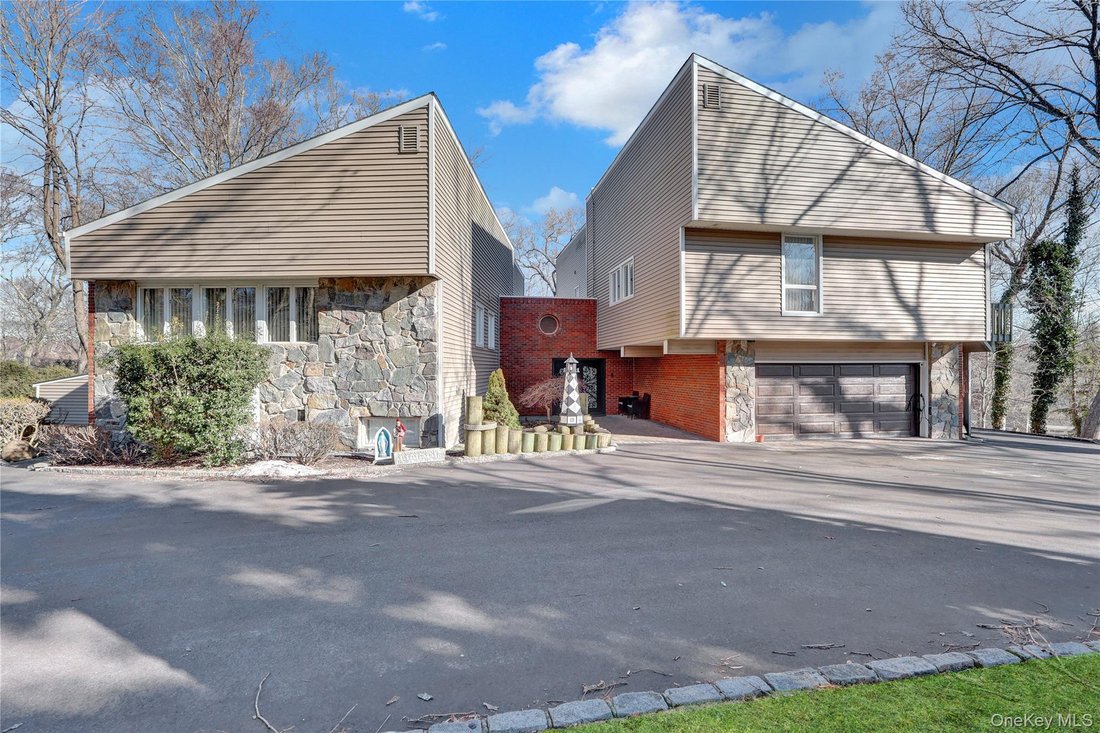 House in Smithtown, New York, United States 2 - 16980689
