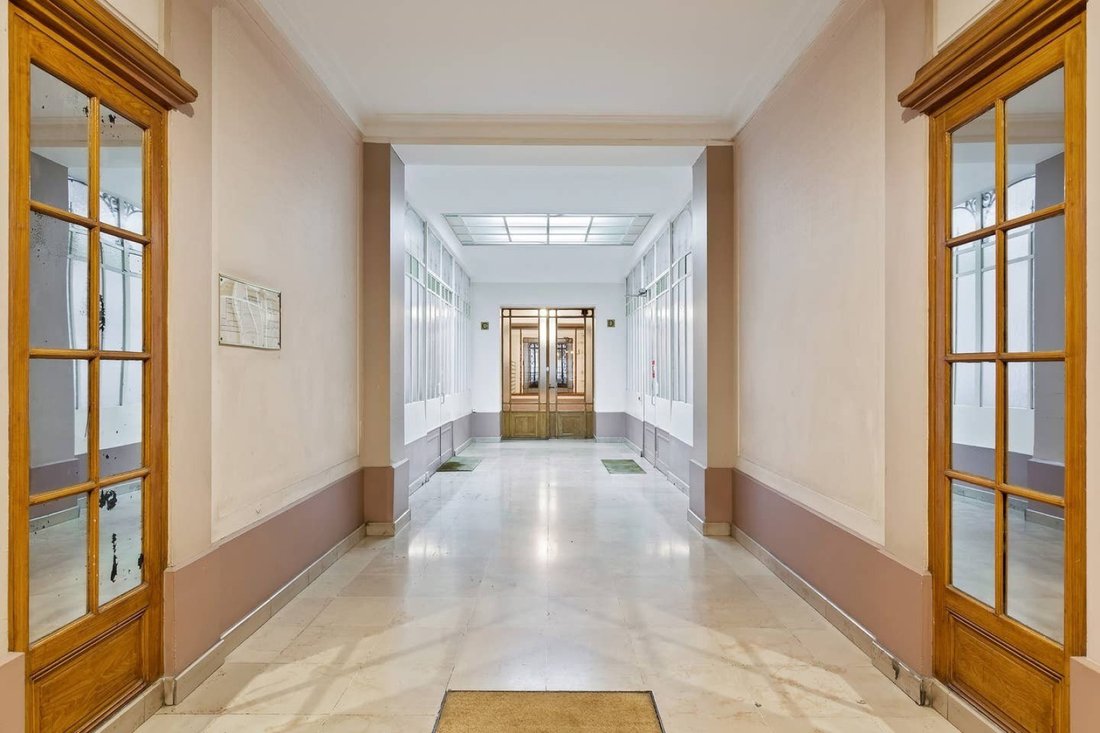 Apartment in Clignancourt-Jules Joffrin, Paris 18e Arrondissement, Paris 5 - 16983482